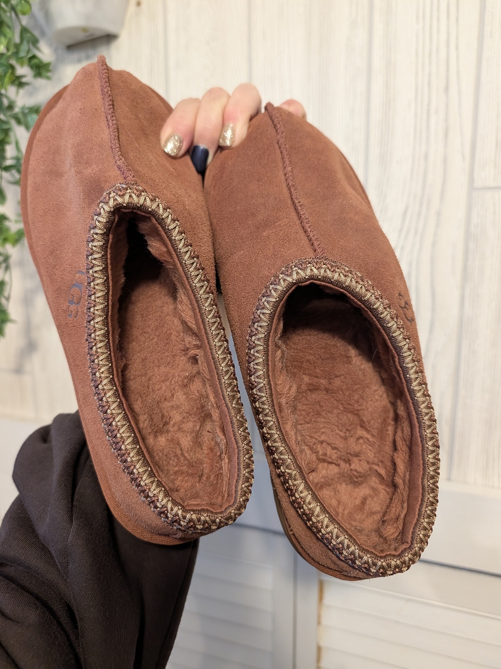 UGG Women’s Red jasper Suede Slip-On Clog 9 - Picture 5 of 5